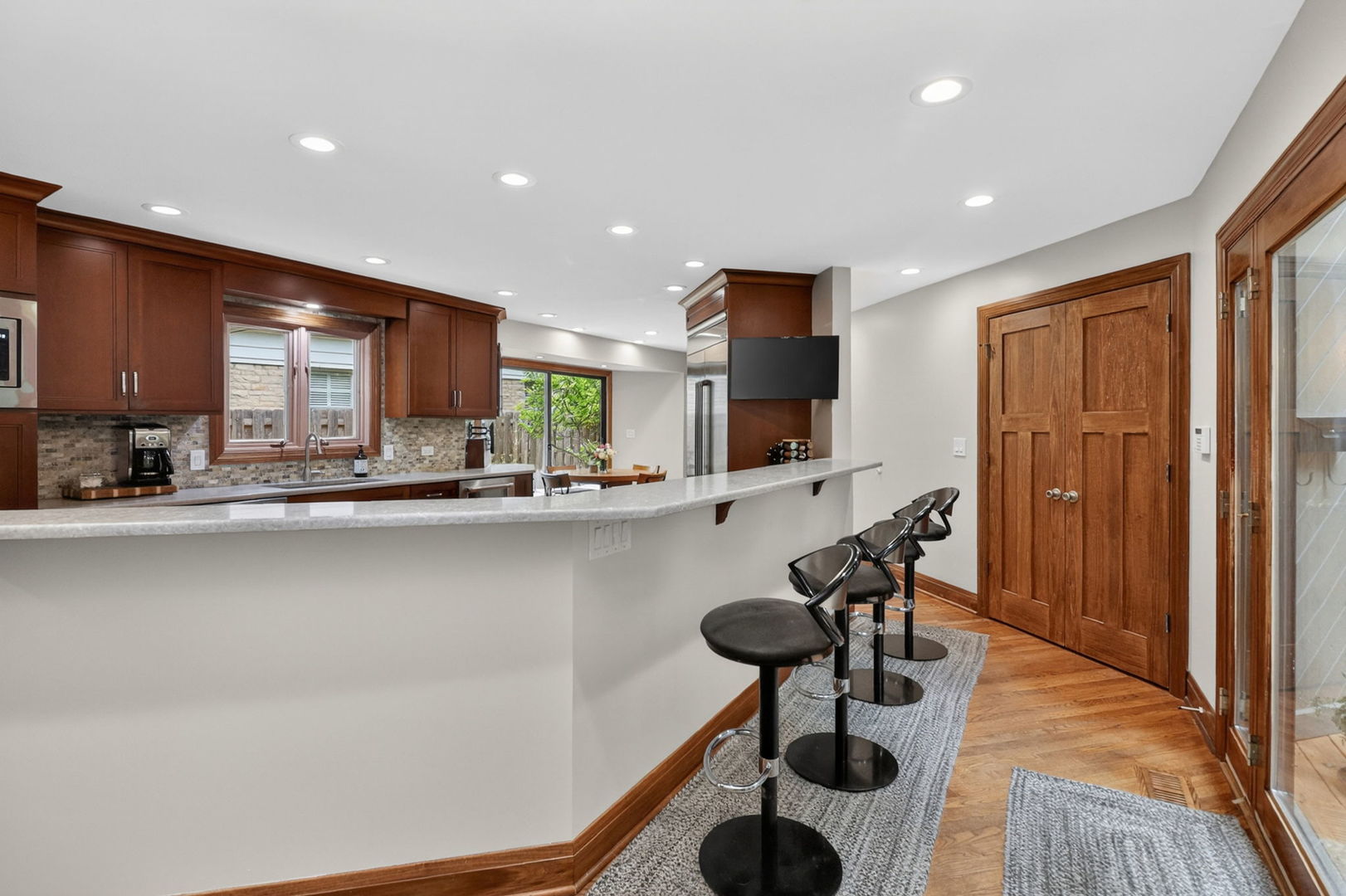 5337 Brookbank Road Downers Grove IL 60515