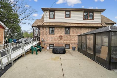 8021 South Lavergne Avenue Burbank IL 60459