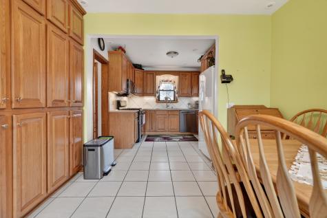 8021 South Lavergne Avenue Burbank IL 60459