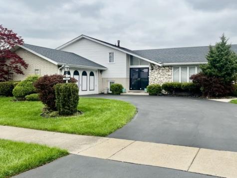 16821 South Clyde Avenue South Holland IL 60473