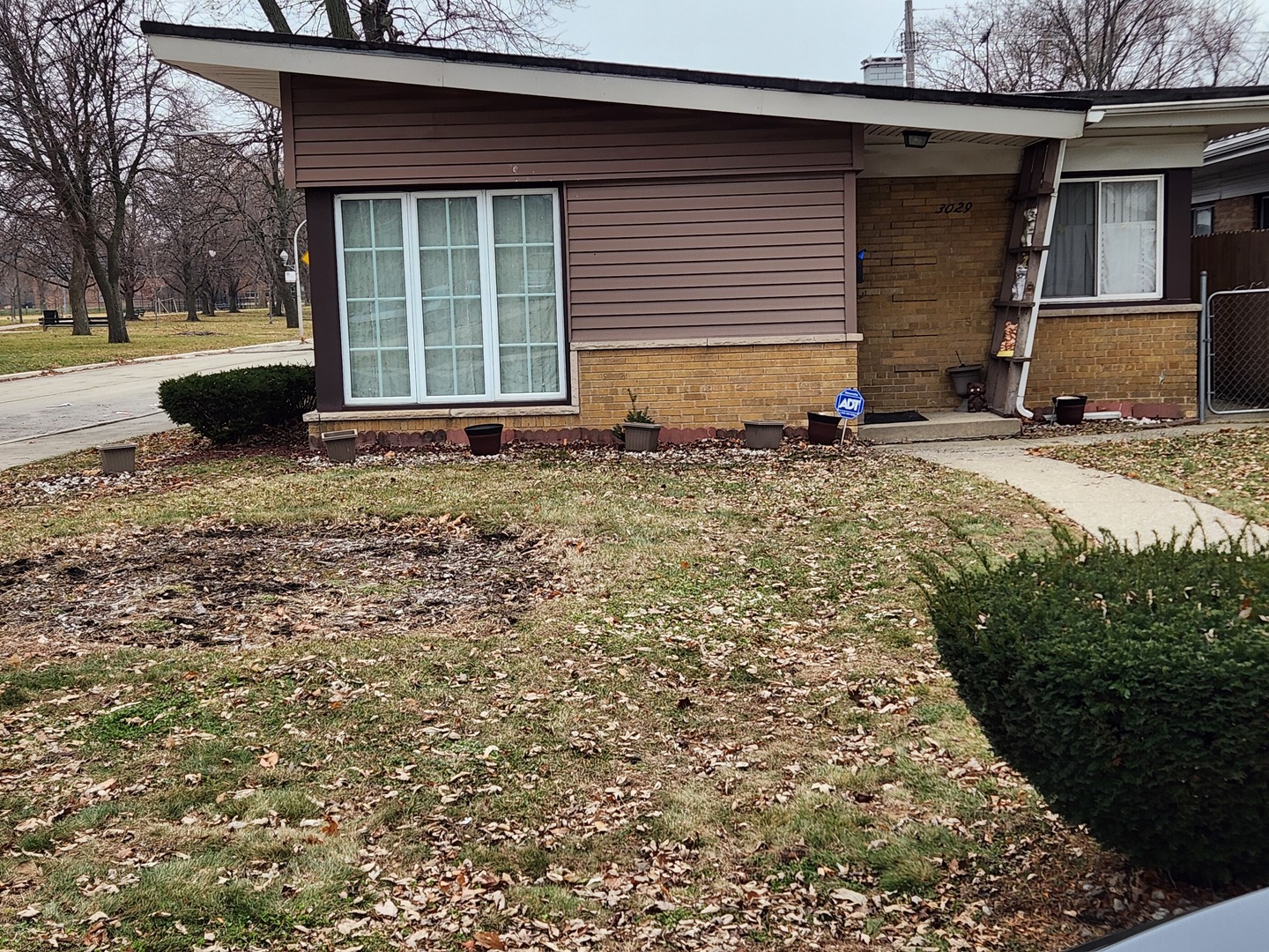 3029 West 83rd Place Chicago IL 60652