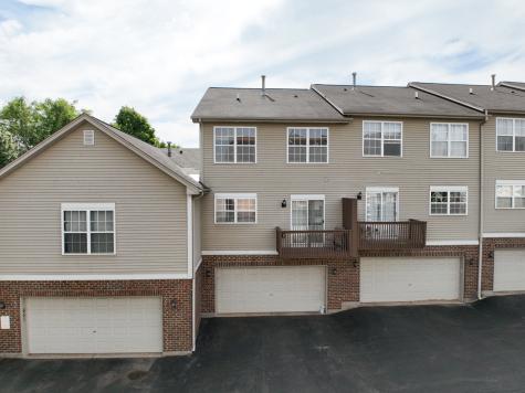 653 East Willow Street Elburn IL 60119