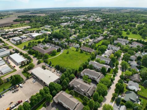 653 East Willow Street Elburn IL 60119