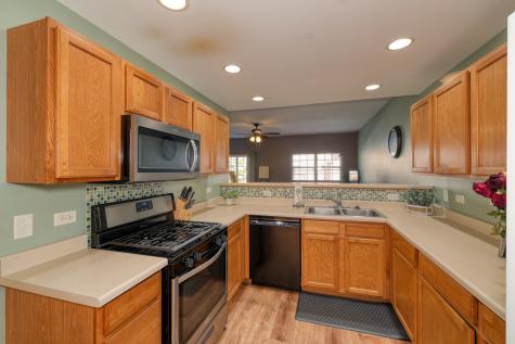 653 East Willow Street Elburn IL 60119
