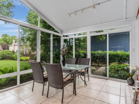 1813 Clyde Drive Naperville IL 60565