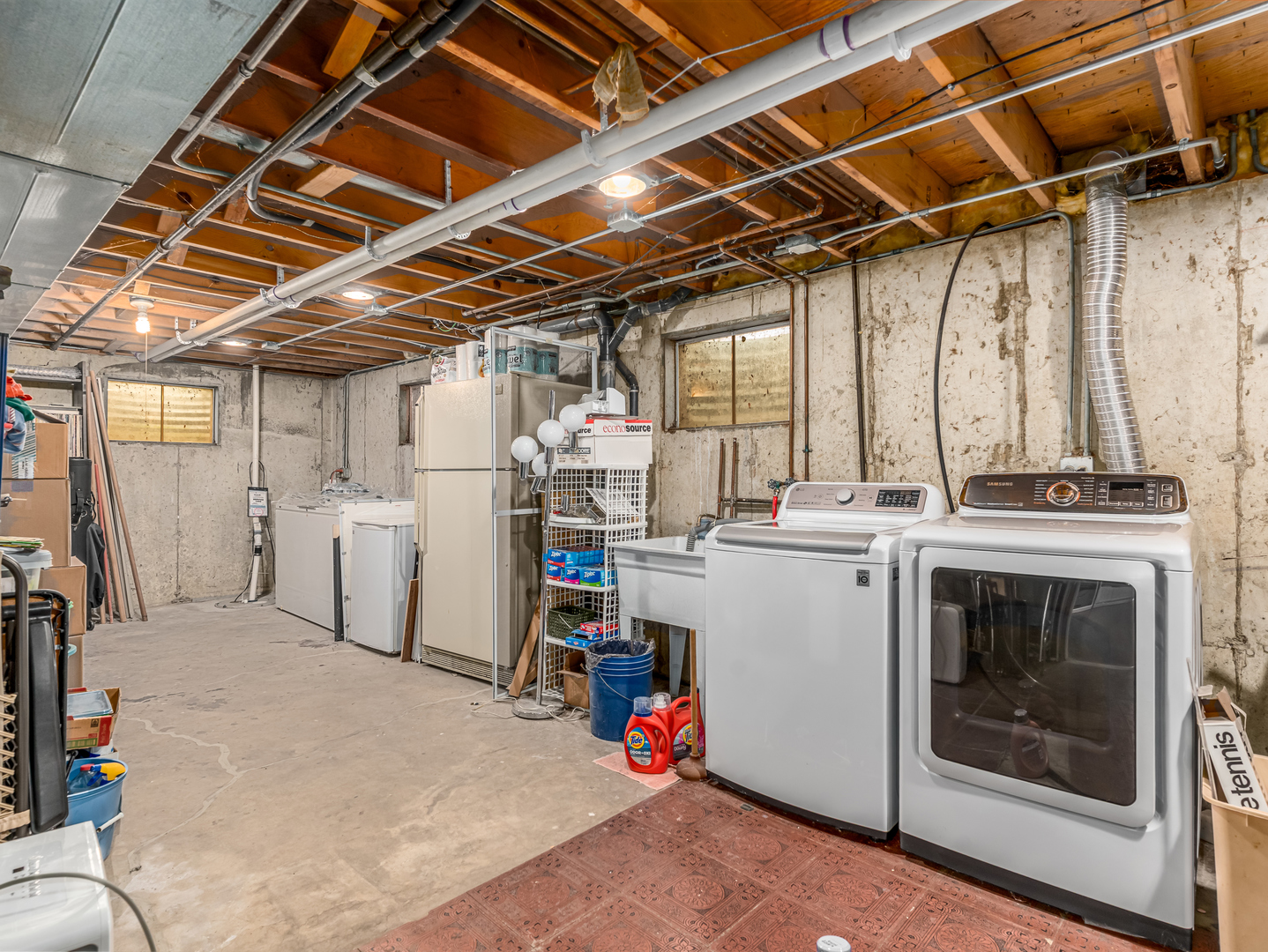 1813 Clyde Drive Naperville IL 60565