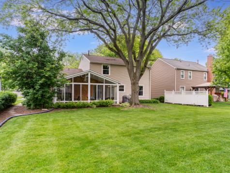 1813 Clyde Drive Naperville IL 60565