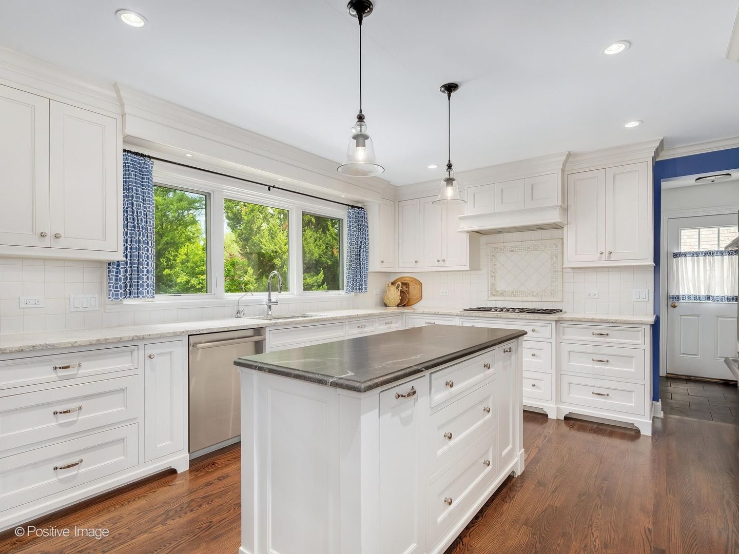 130 Naperville Road Clarendon Hills IL 60514