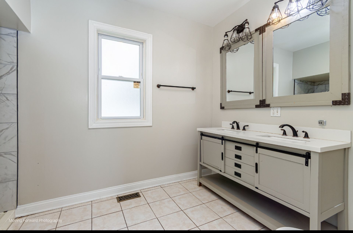 8821 South Princeton Avenue Chicago IL 60620