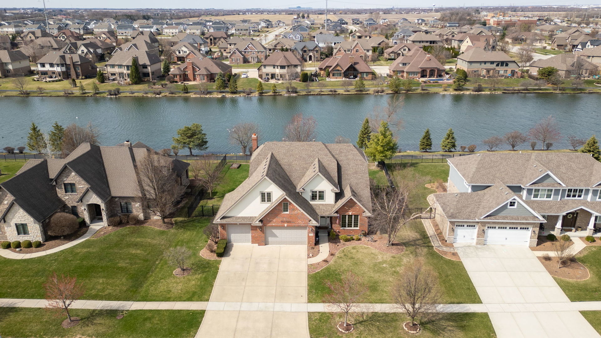 2067 Edgeview Drive New Lenox IL 60451