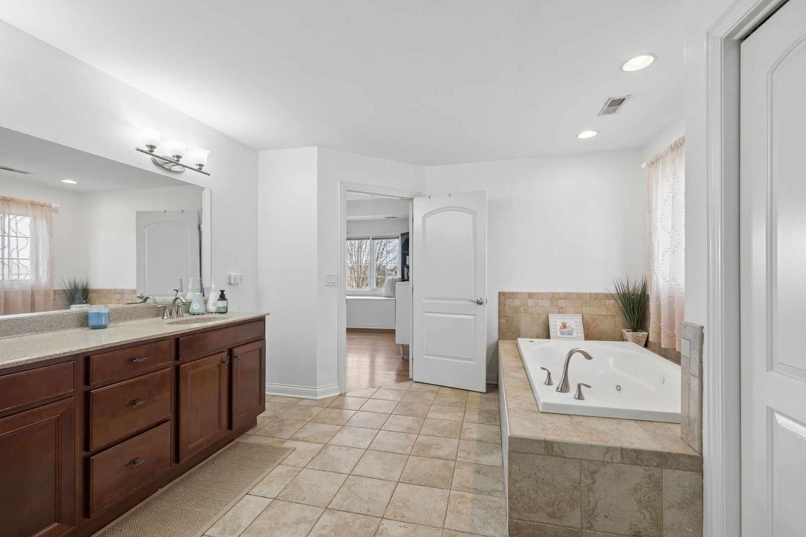 2067 Edgeview Drive New Lenox IL 60451