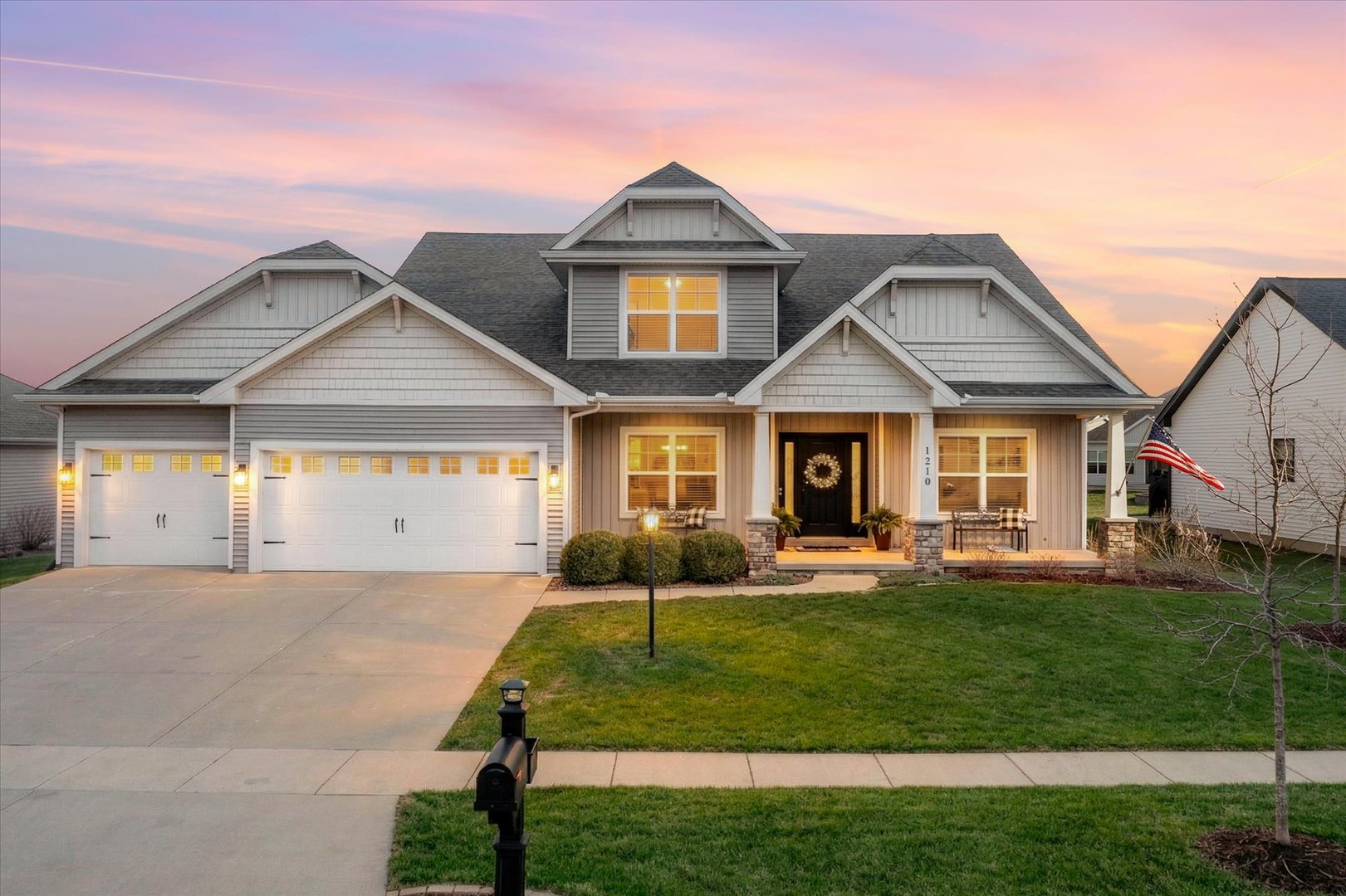 1210 Farm Lake Drive Mahomet IL 61853