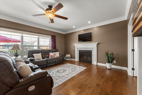 1210 Farm Lake Drive Mahomet IL 61853