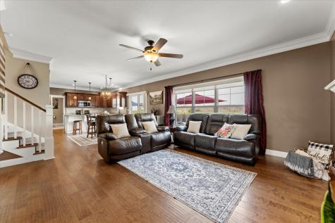 1210 Farm Lake Drive Mahomet IL 61853