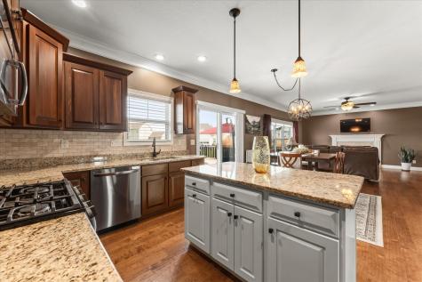 1210 Farm Lake Drive Mahomet IL 61853
