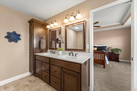 1210 Farm Lake Drive Mahomet IL 61853