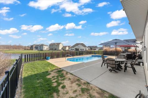 1210 Farm Lake Drive Mahomet IL 61853