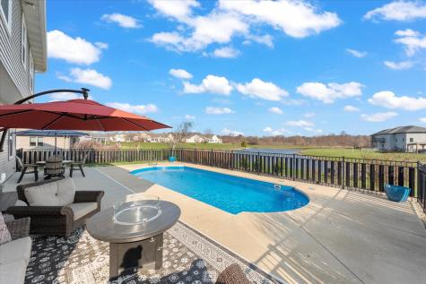 1210 Farm Lake Drive Mahomet IL 61853