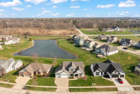 1210 Farm Lake Drive Mahomet IL 61853