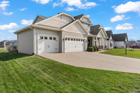 1210 Farm Lake Drive Mahomet IL 61853