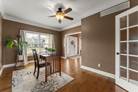 1210 Farm Lake Drive Mahomet IL 61853