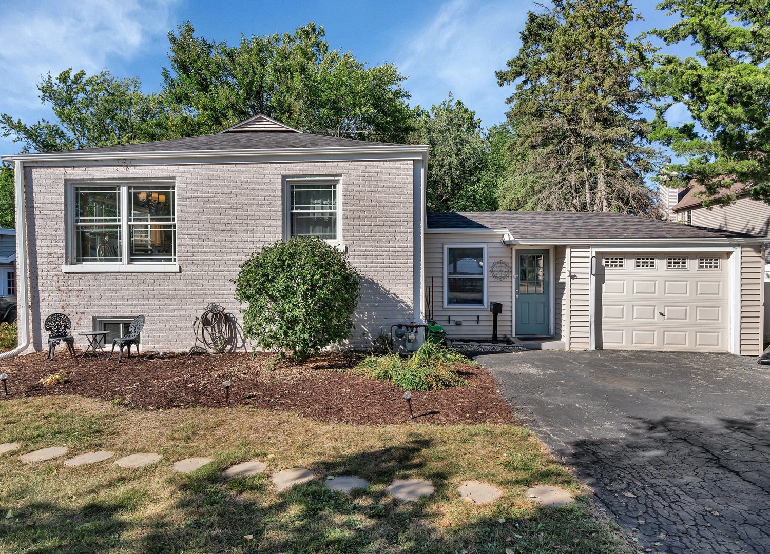 112 West Park Drive Lombard IL 60148