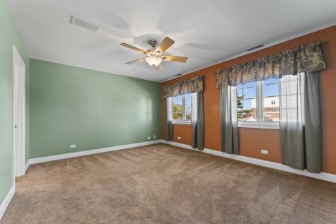 5533 Lincoln Avenue Morton Grove IL 60053