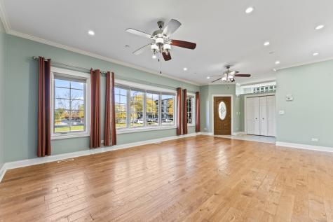 5533 Lincoln Avenue Morton Grove IL 60053