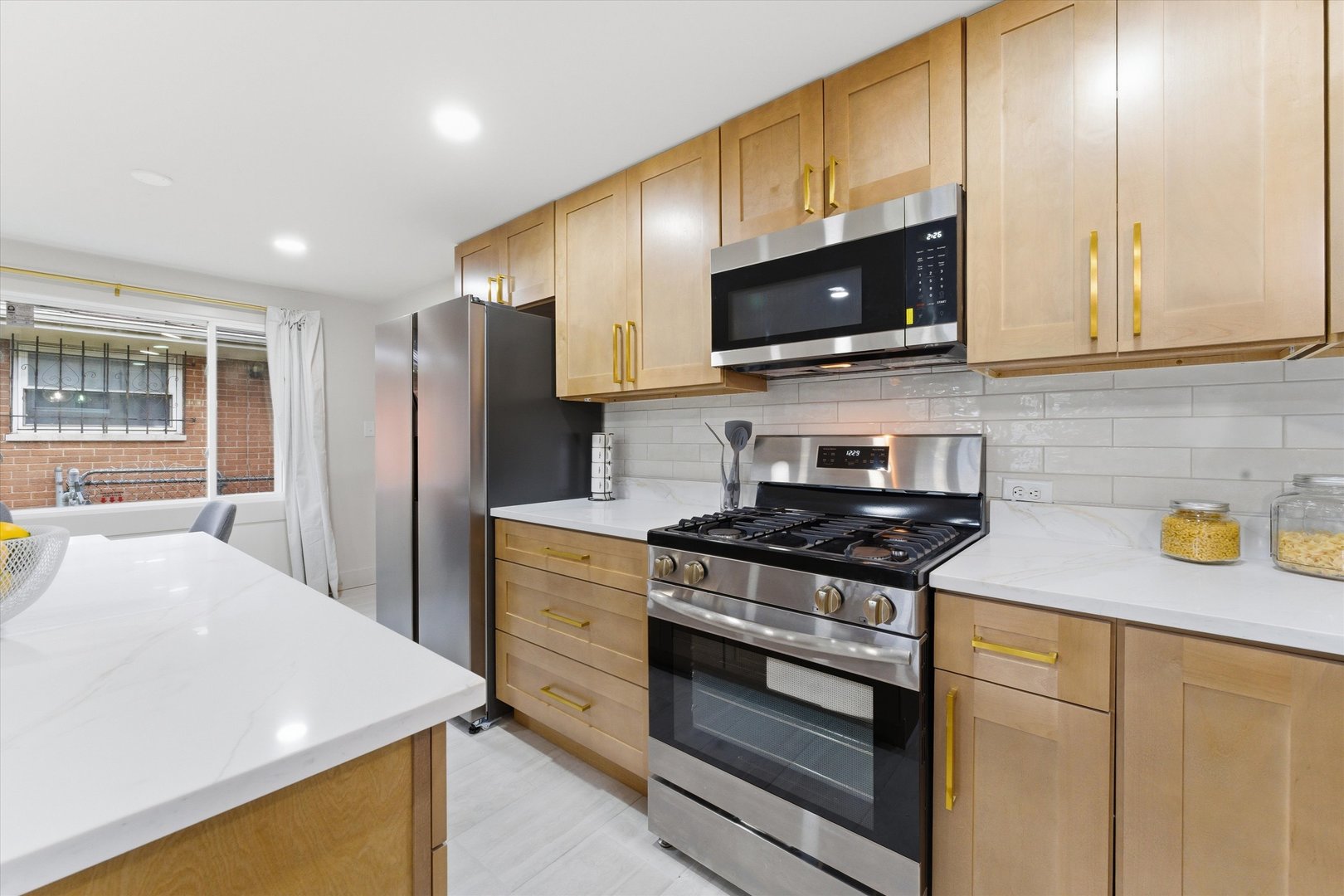 11635 South Bishop Street Chicago IL 60643