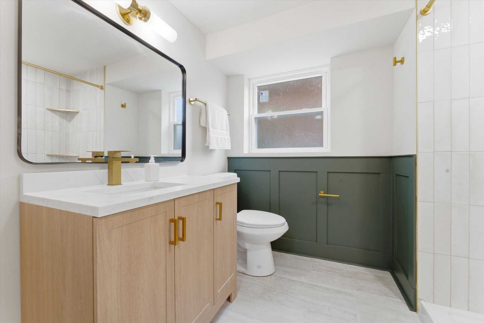 11635 South Bishop Street Chicago IL 60643