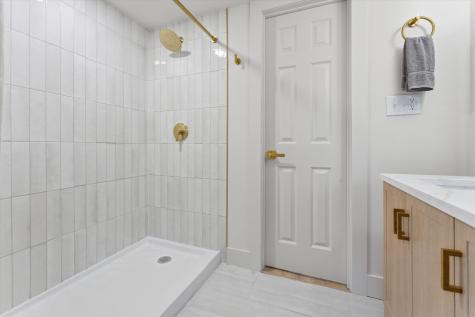 11635 South Bishop Street Chicago IL 60643