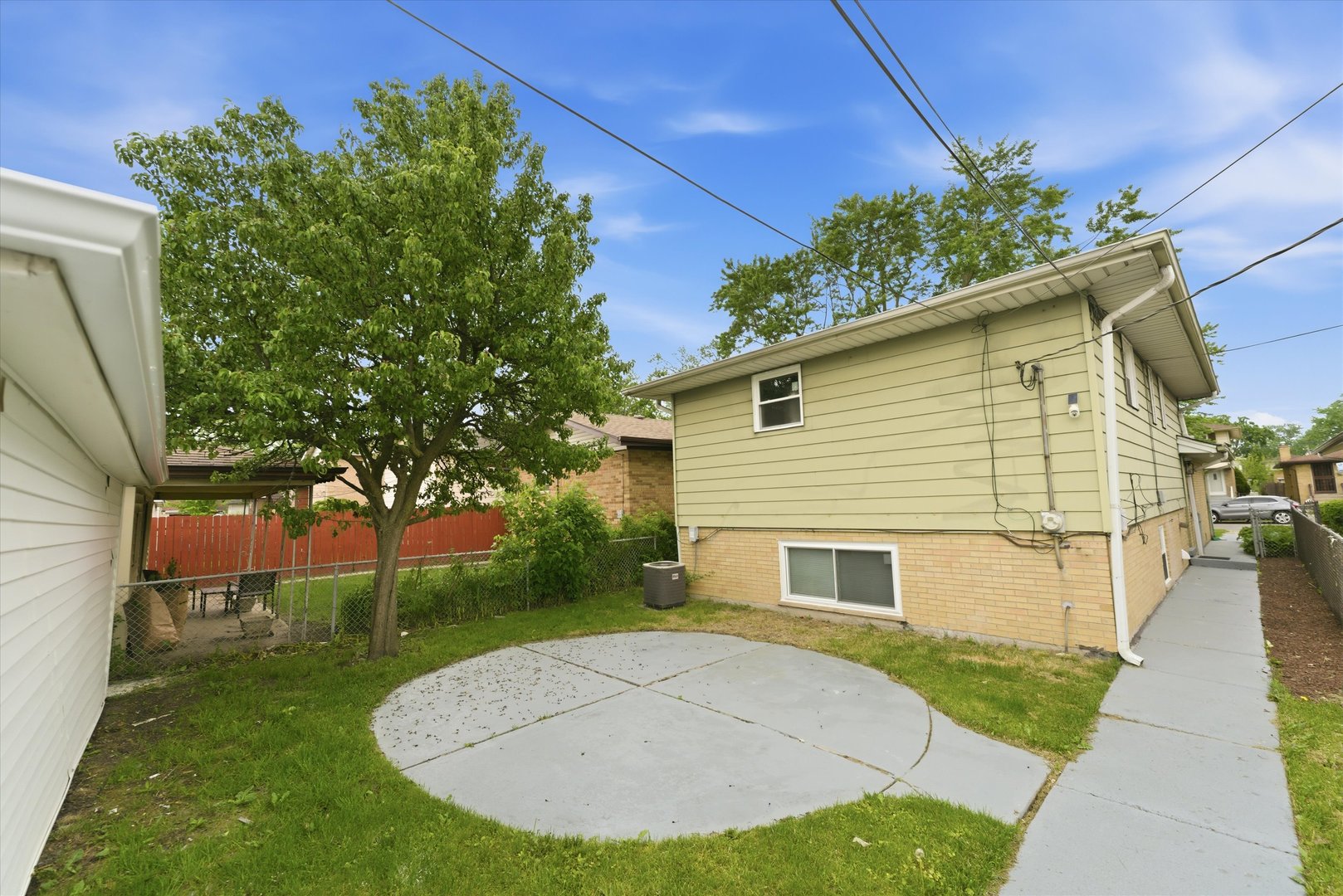 11635 South Bishop Street Chicago IL 60643