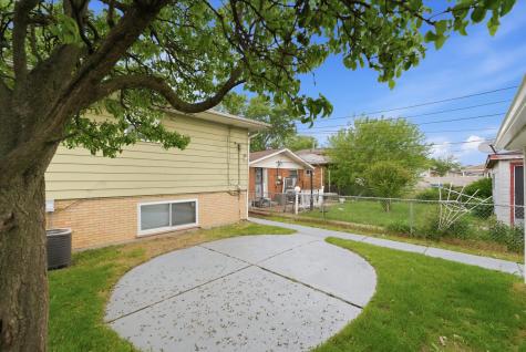 11635 South Bishop Street Chicago IL 60643