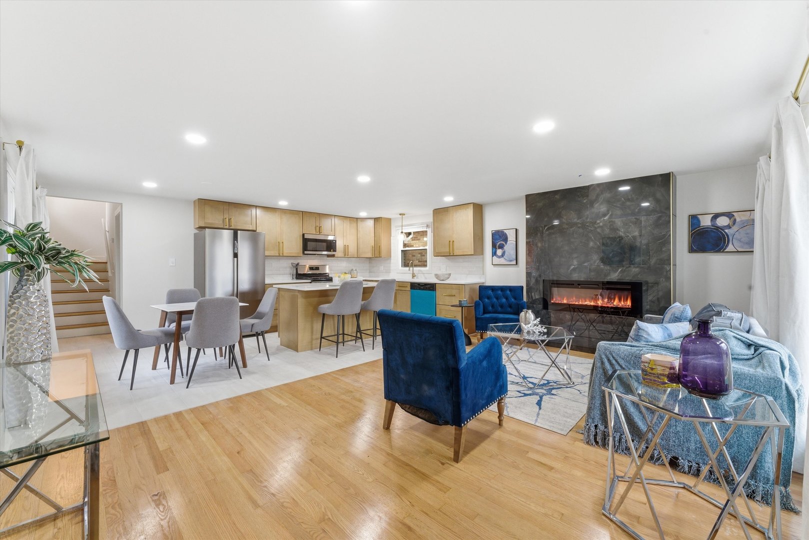 11635 South Bishop Street Chicago IL 60643