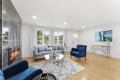 11635 South Bishop Street Chicago IL 60643