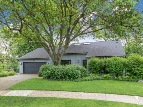 1925 Pine Road Lisle IL 60532