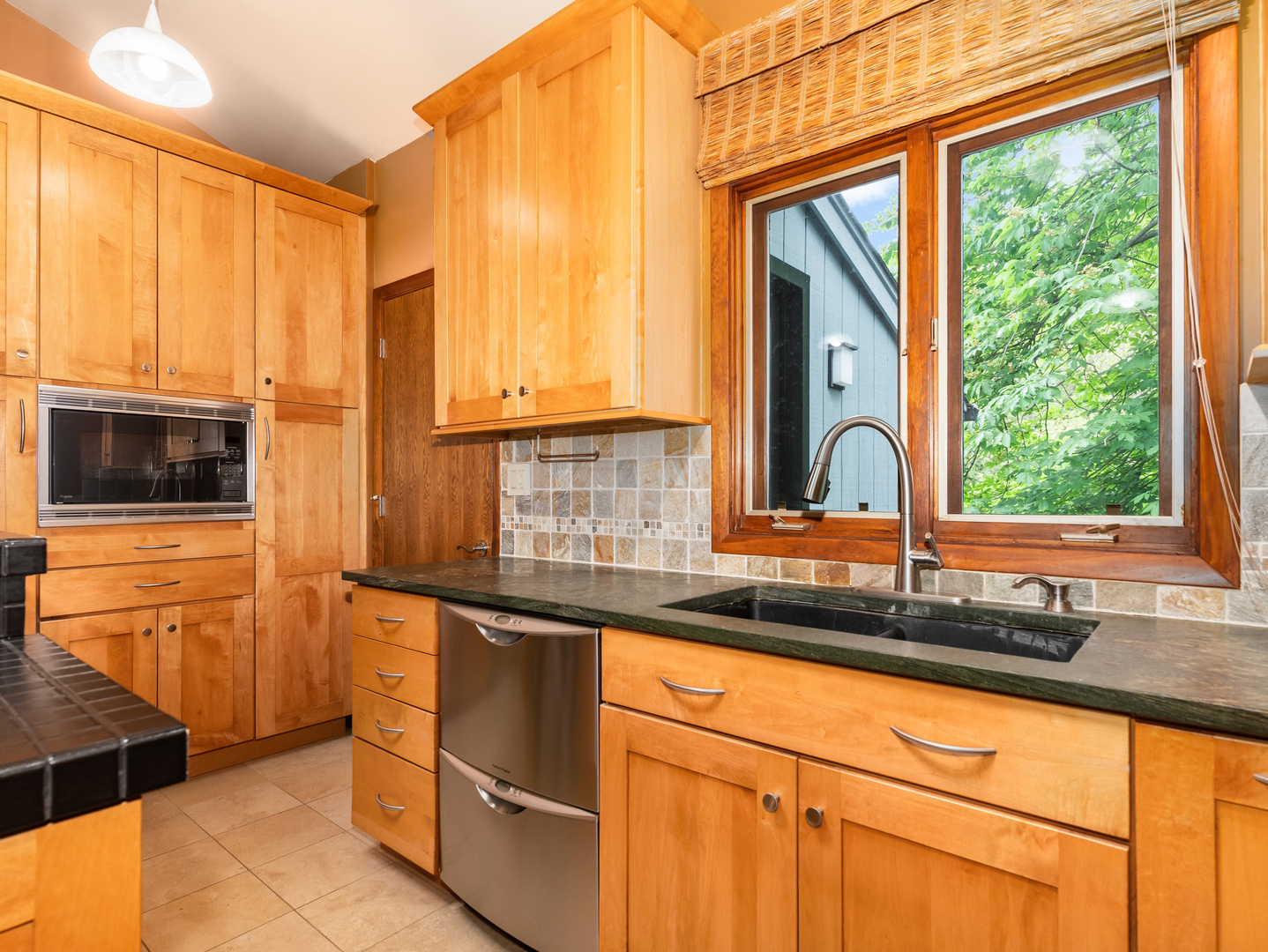 1925 Pine Road Lisle IL 60532