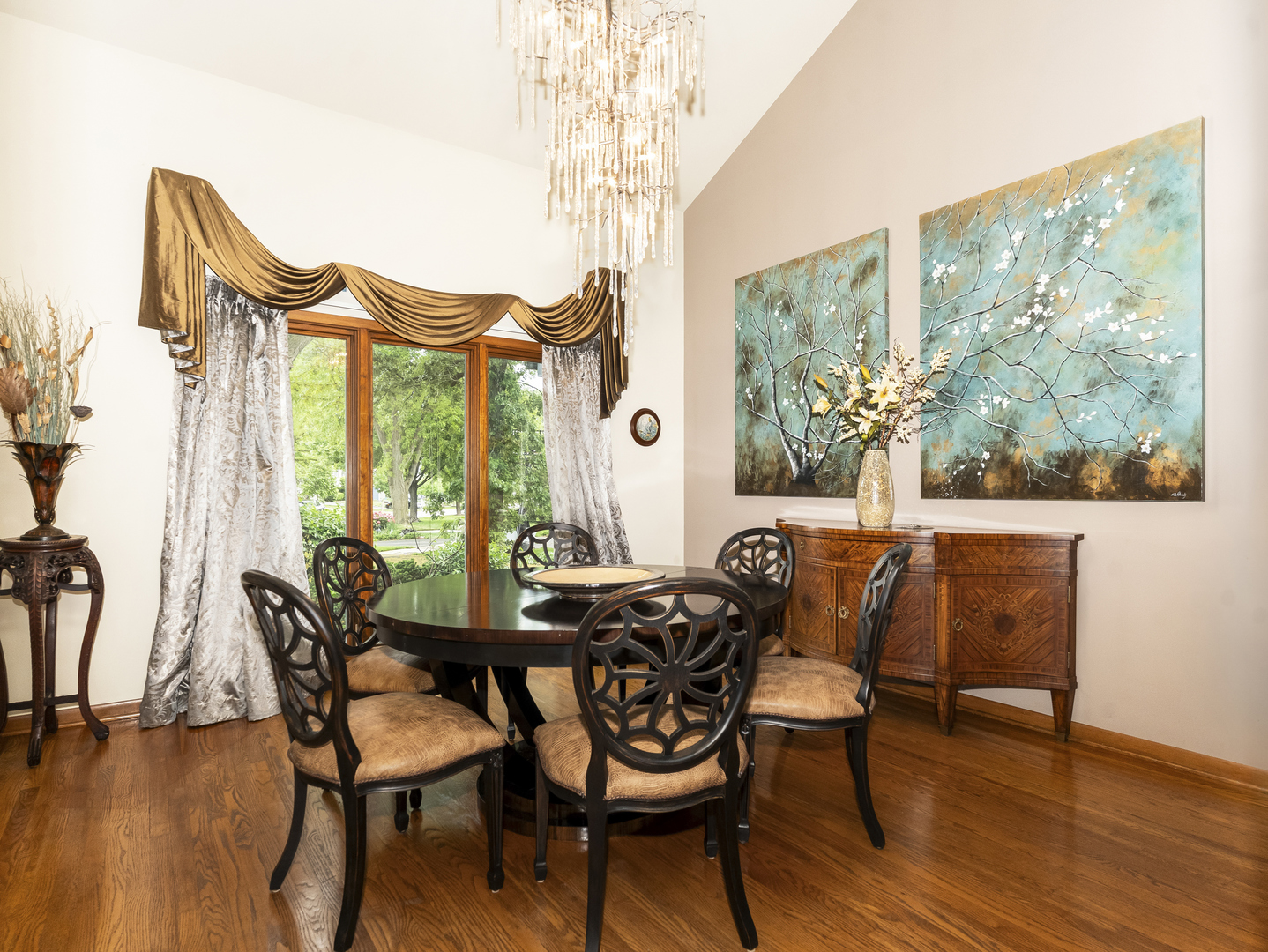 1925 Pine Road Lisle IL 60532