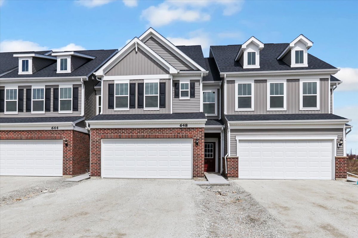 2200 Ryegrass Lane Bolingbrook IL 60490