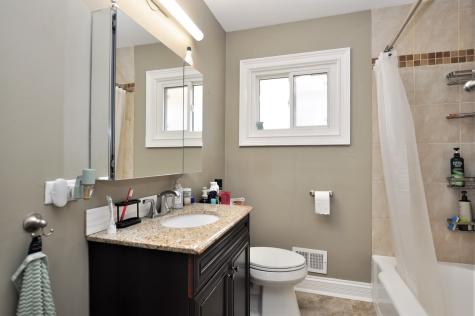 7226 West Conrad Avenue Niles IL 60714