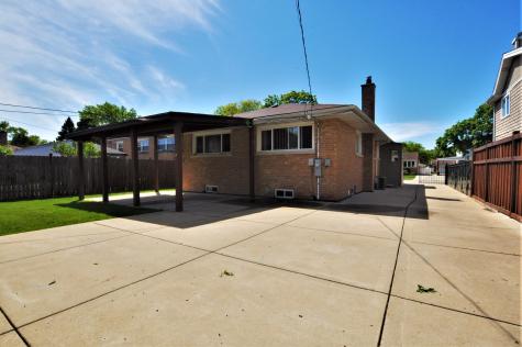 7226 West Conrad Avenue Niles IL 60714