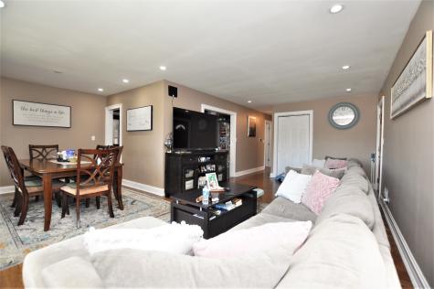 7226 West Conrad Avenue Niles IL 60714