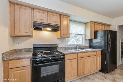 17948 Wentworth Avenue Lansing IL 60438
