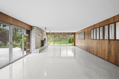 412 West Camp Mcdonald Road Prospect Heights IL 60070