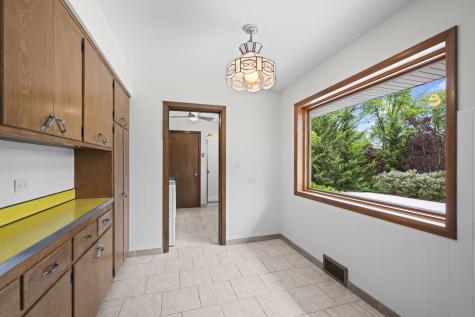 412 West Camp Mcdonald Road Prospect Heights IL 60070