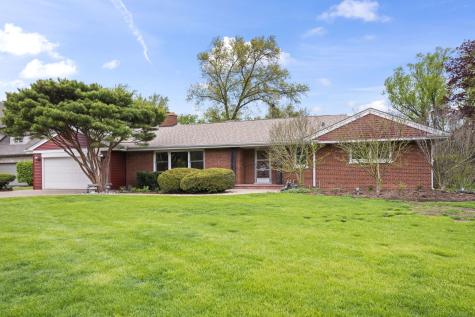 412 West Camp Mcdonald Road Prospect Heights IL 60070