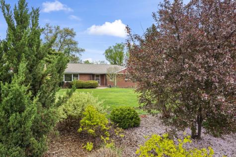 412 West Camp Mcdonald Road Prospect Heights IL 60070