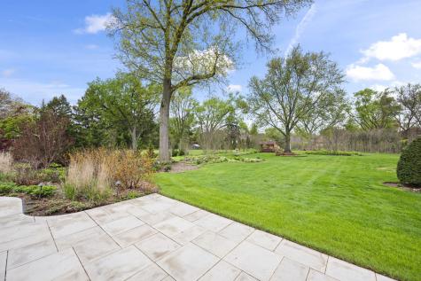 412 West Camp Mcdonald Road Prospect Heights IL 60070