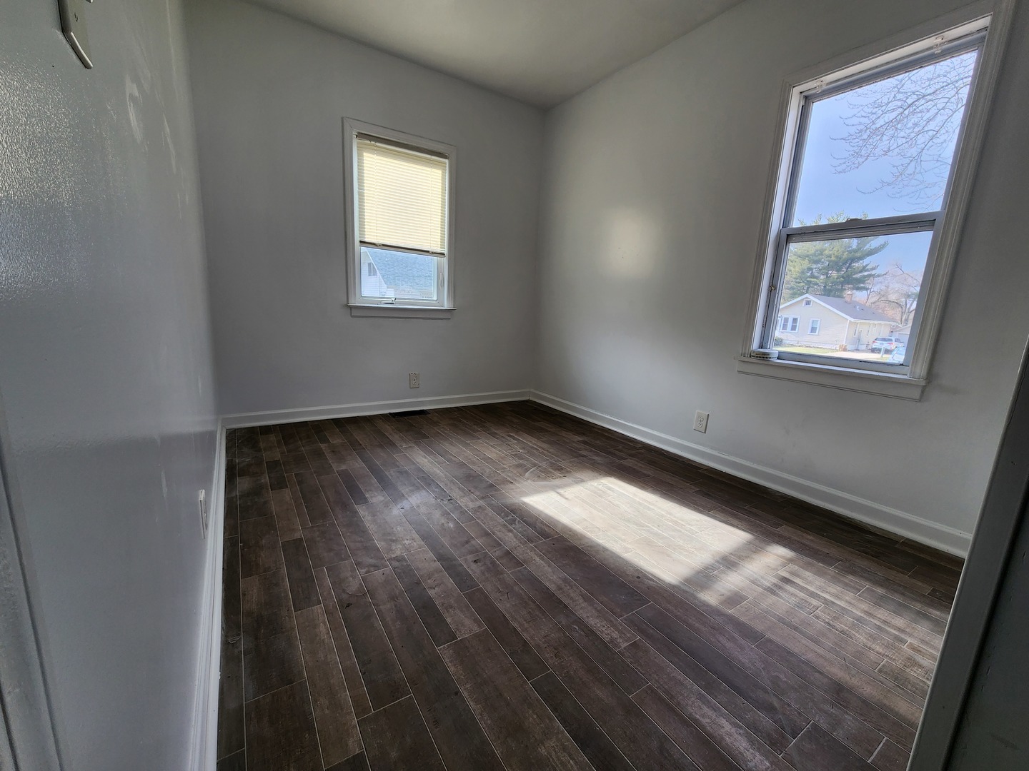 406 South Smith Street Aurora IL 60505