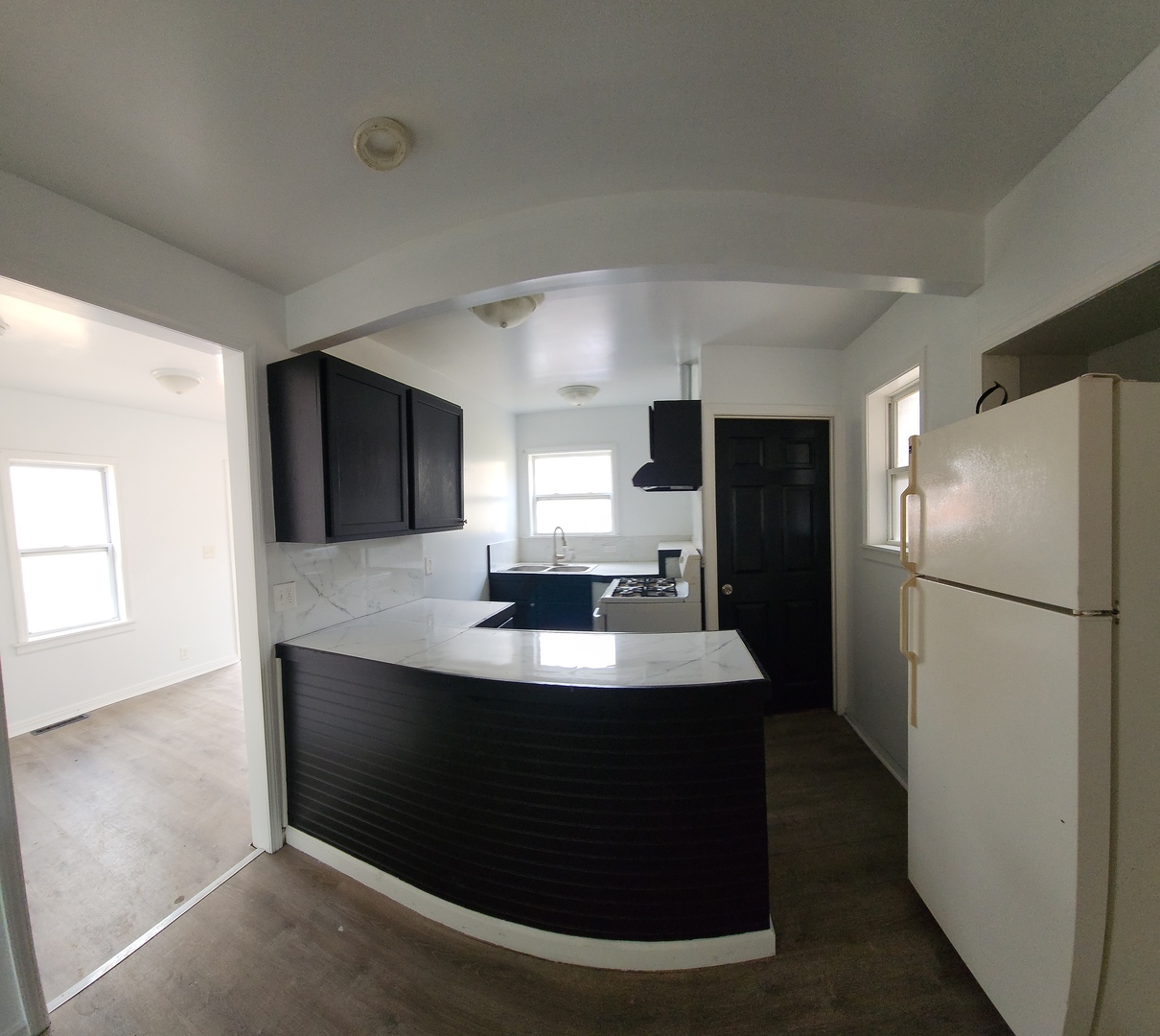 406 South Smith Street Aurora IL 60505